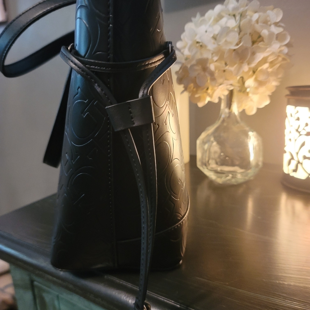 GUESS Black Embossed Handbag - Picture 3 of 6